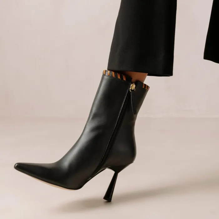 ALOHAS Boots Women Leo Black