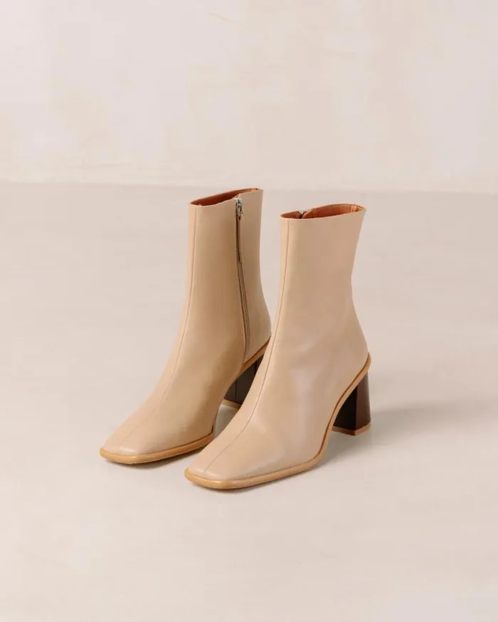 ALOHAS Boots Women West Cape Vintage 8211 Beige Leather Boots