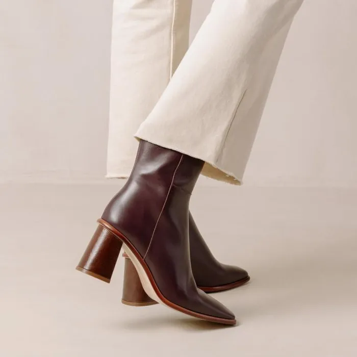 ALOHAS Boots Women West Vintage 8211 Red Leather Boots