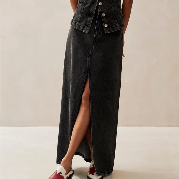 ALOHAS Skirts Women Mariana 8211 Black Denim Skirt