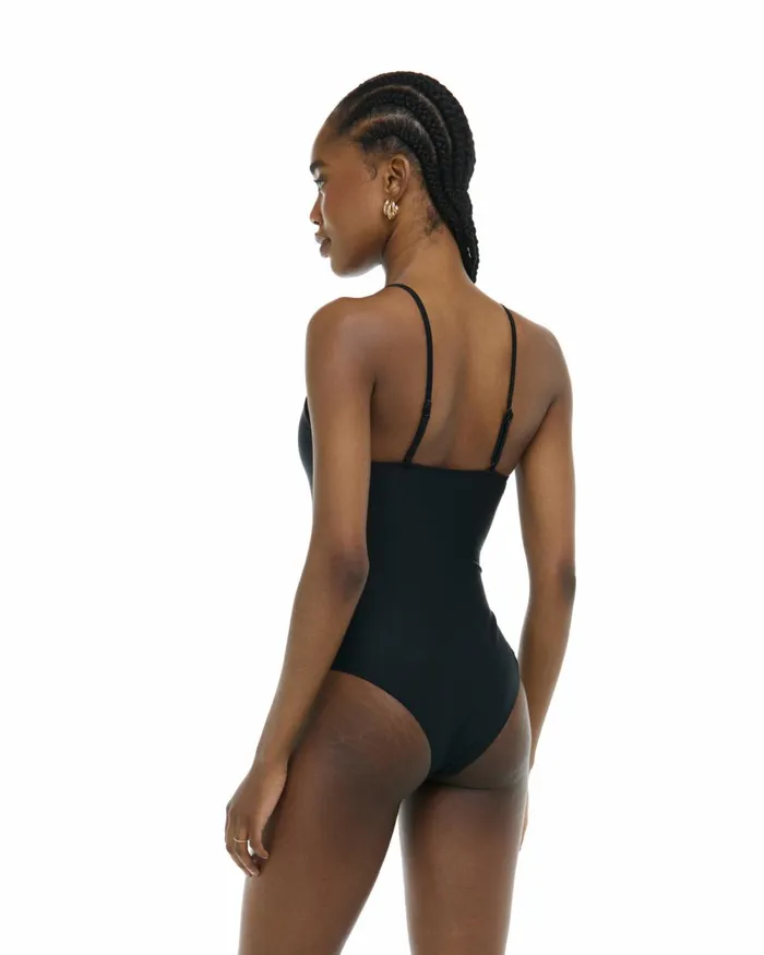 Body Glove OnePieces Smoothies Maddie OnePiece Tank Swimsuit 8211 Black 8211 Women
