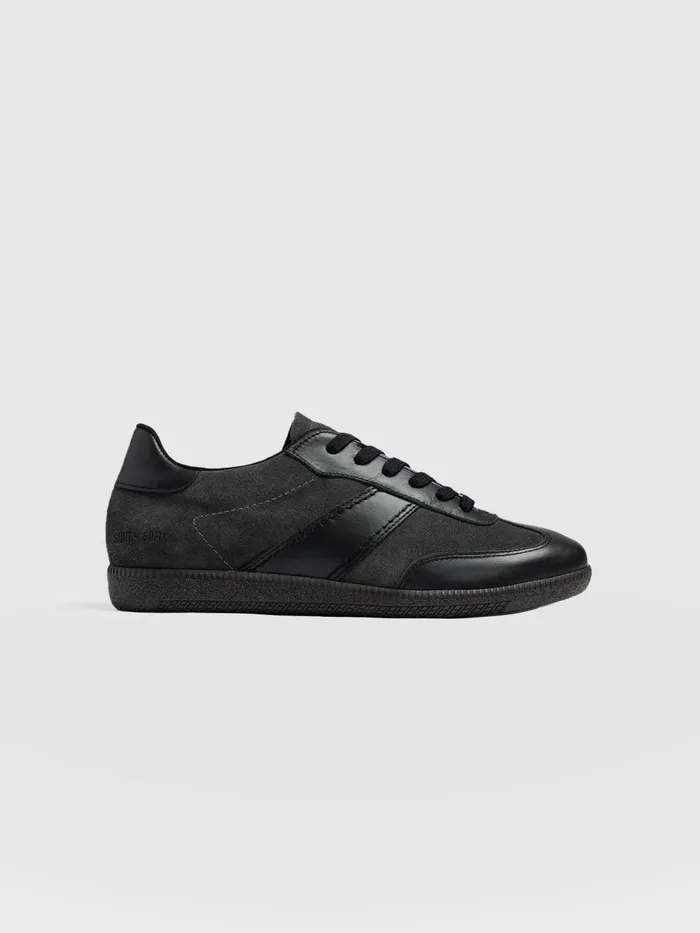 Broadway Sneaker 8211 Black Black Women Saint And Sofia All Sneakers
