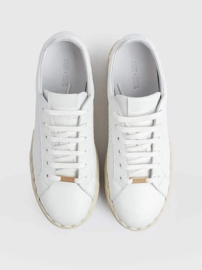 Brook Scallop Sneaker 8211 White White Women Saint And Sofia All Sneakers