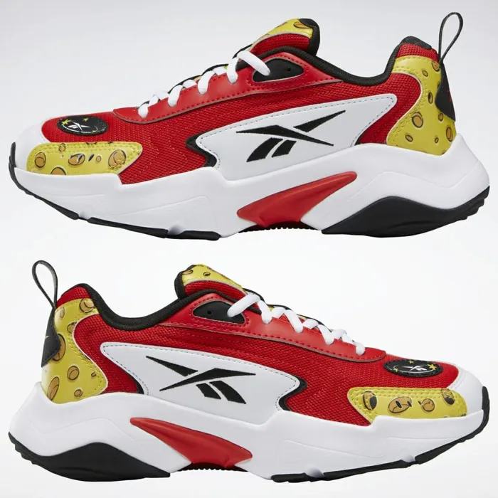 Casual Shoes Womens Reebok Tom And Jerry Vector Runner Shoes Motor Red White Black