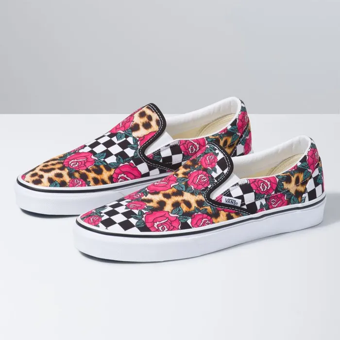 Classics Shoes MenWomen Vans RoseAnimal Check Classic SlipOn True Whitemulti