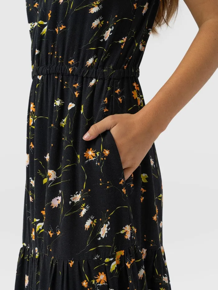 Orla Dress 8211 Black Floral Black Floral Women Saint And Sofia Dresses