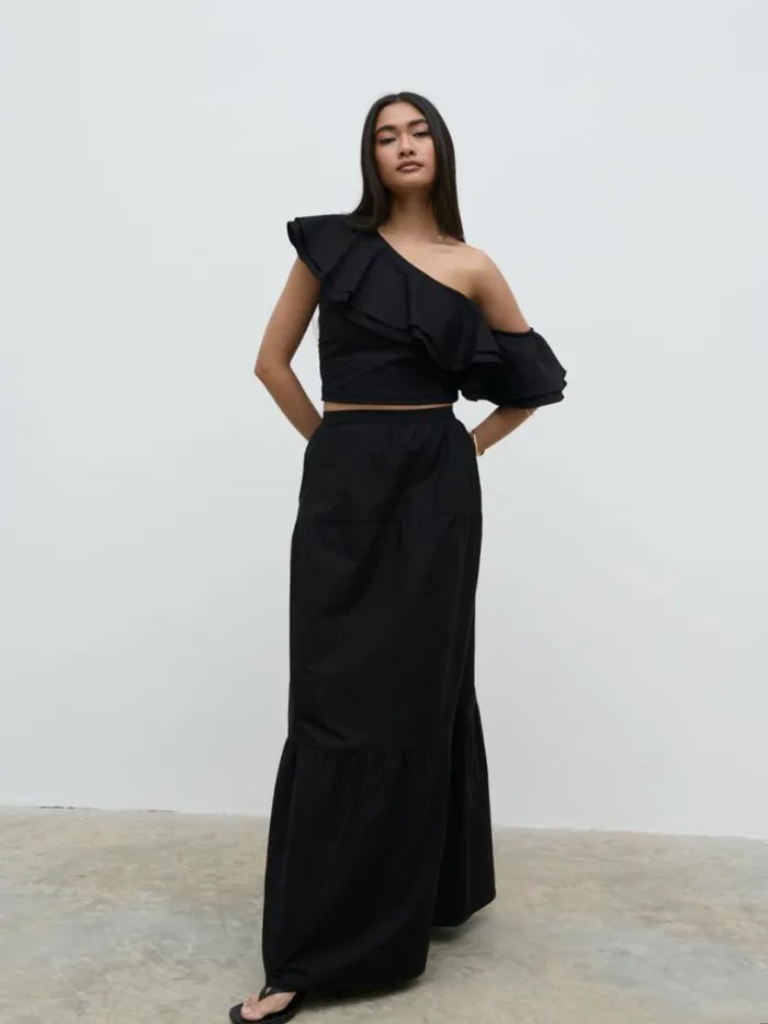 Pretty Lavish Tops Women Sol Ruffle Cropped Top Black