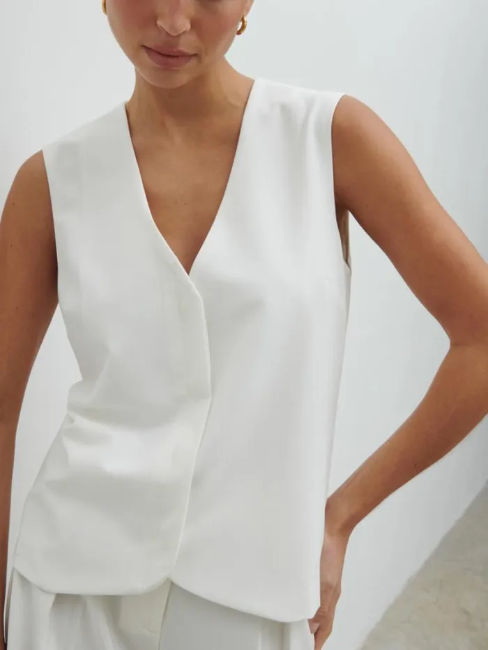 Pretty Lavish Tops Women Taya Tailored Waistcoat Cream