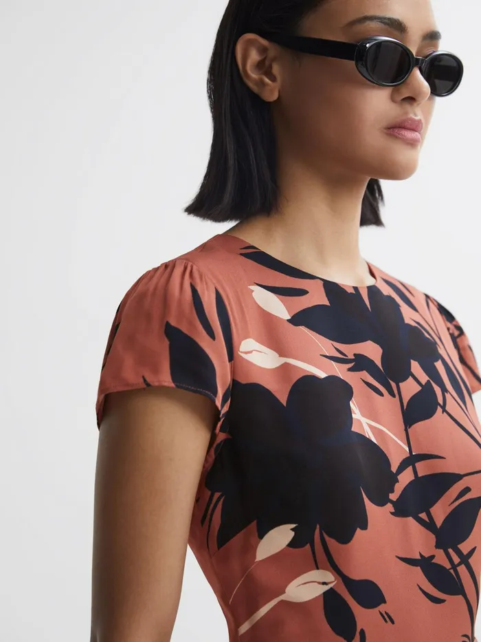 Reiss Dresses Floella Floral Printed Midi Dress Blushblack 8211 Women