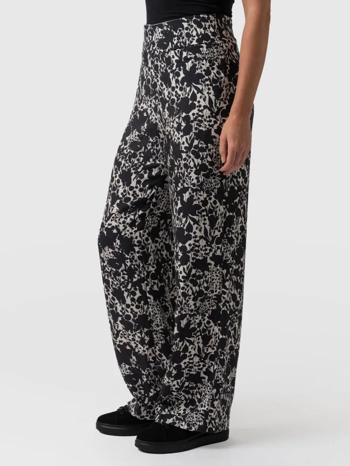 Sienna High Waisted Pant 8211 Black Cream Floral Black Cream Floral Women Saint And Sofia Pants