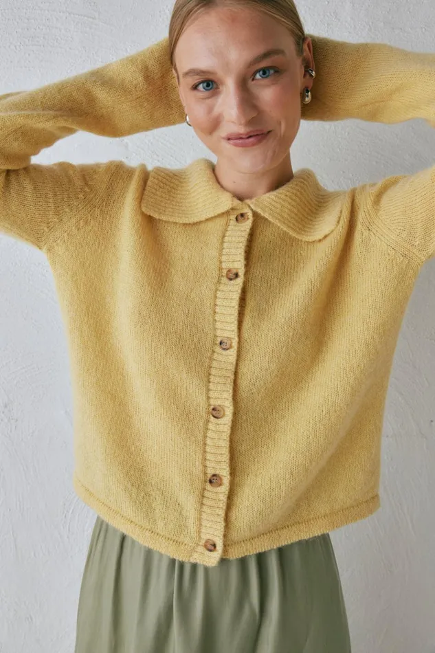 VRG GRL JumpersSweaters Avery Knit Cardigan Lemon 8211 Women