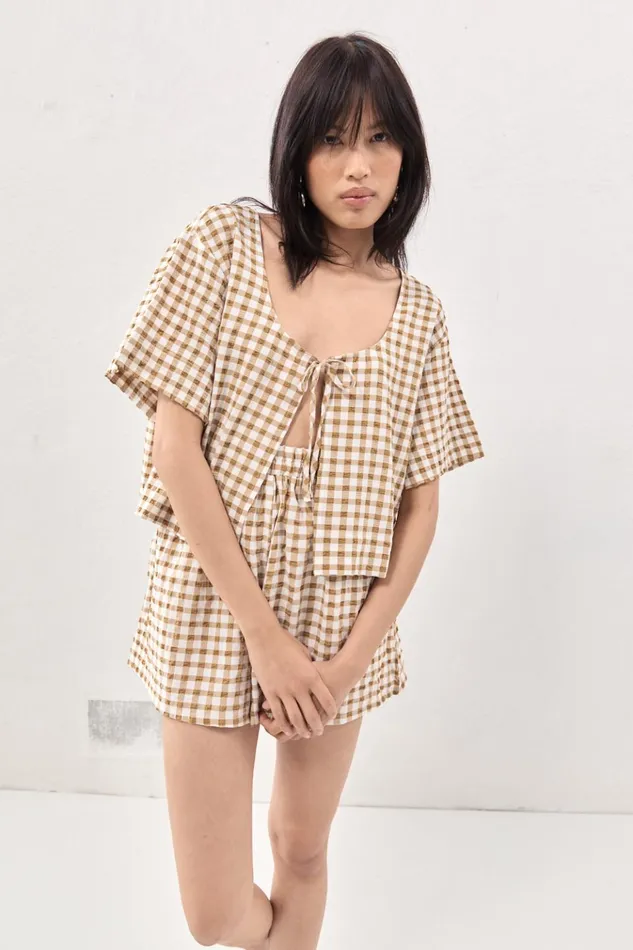 VRG GRL Sets The Sea and I Shorts Honey 8211 Women VRG GRL Sets The Sea and I Shorts Honey 8211 Women