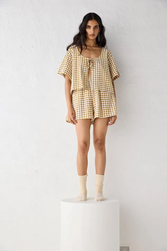 VRG GRL Sets The Sea and I Shorts Honey 8211 Women VRG GRL Sets The Sea and I Shorts Honey 8211 Women