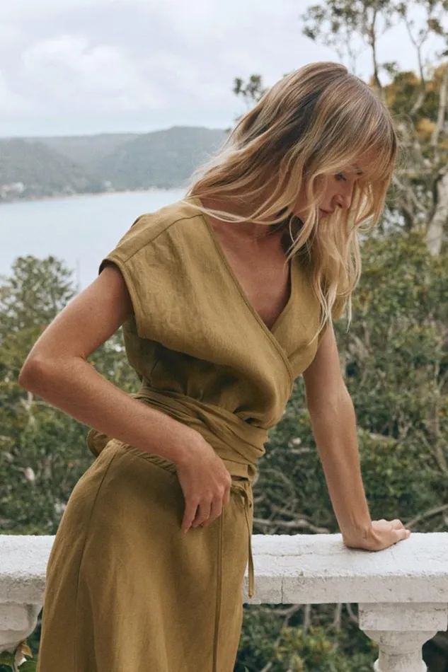 VRG GRL Short Sleeve Sea Glass Linen Wrap Top Olive 8211 Women VRG GRL Short Sleeve Sea Glass Linen Wrap Top Olive 8211 Women