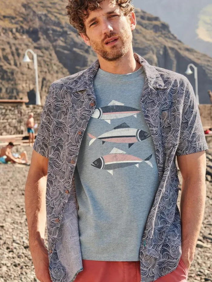 White Stuff SHIRTS Waves Printed SS Shirt Navy Print 8211 Men White Stuff SHIRTS Waves Printed SS Shirt Navy Print 8211 Men