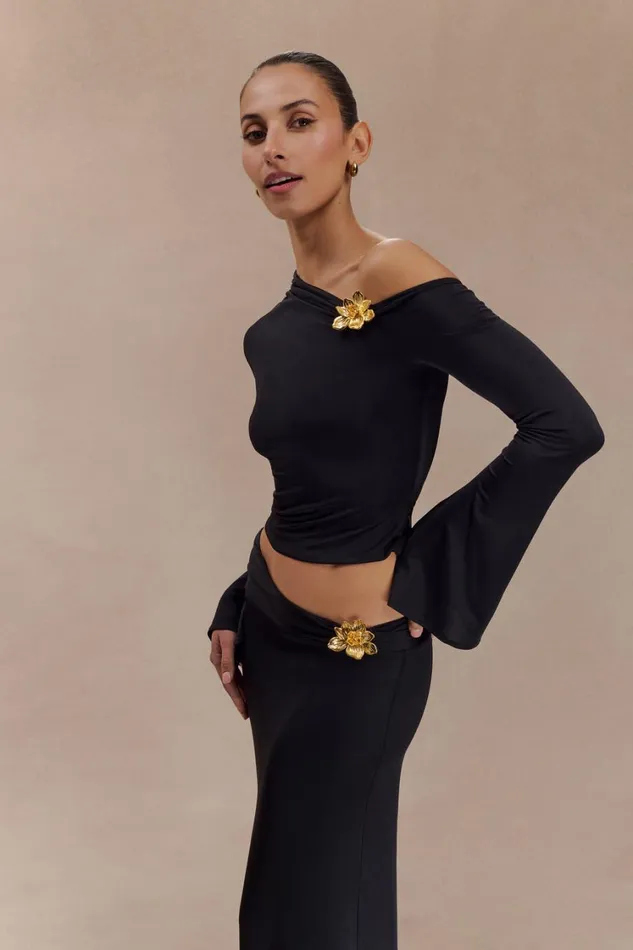 Women Meshki Tops Ainsley Asymmetrical Long Sleeve Top With Floral Hardware 8211 Black