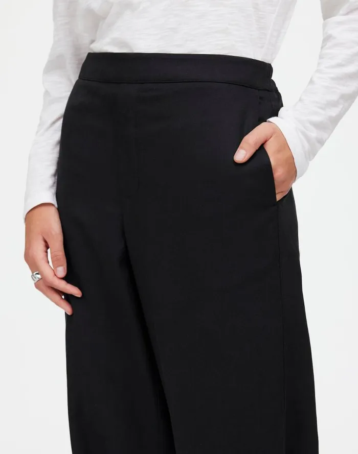 Women PullOn Straight Pants In Drapey Twill True Black Madewell Pants