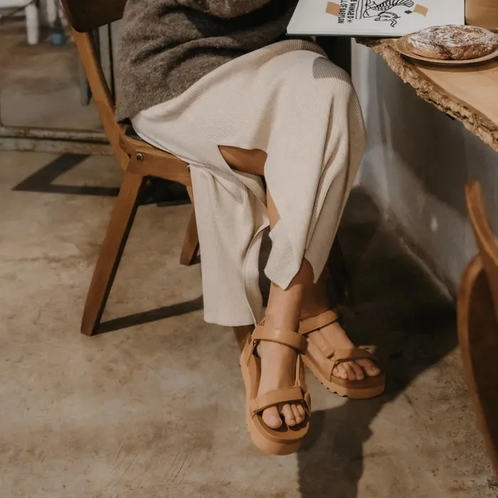 Women Reef Sandals Cushion Rem Hi Cognac Women Reef Sandals Cushion Rem Hi Cognac