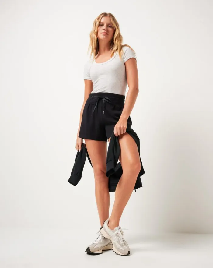Women SKYLOFT SOFT TIE SHORT Black TravisMathew Shorts